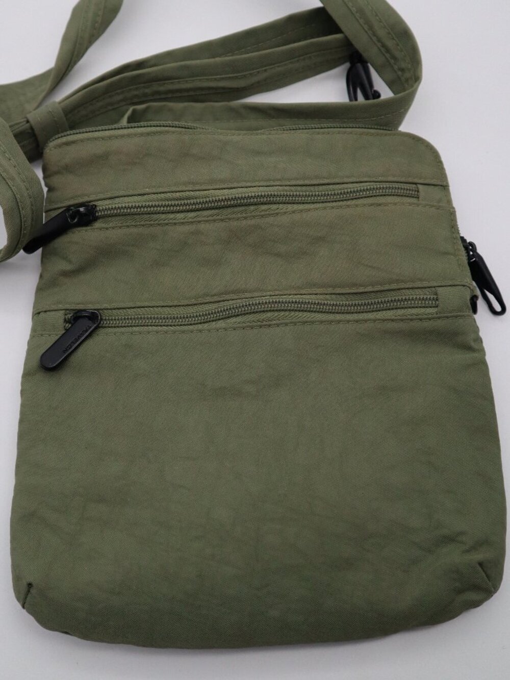 Travelon Slim Crossbody Bag Purse Travel Adjustable Strap Olive Green Medium